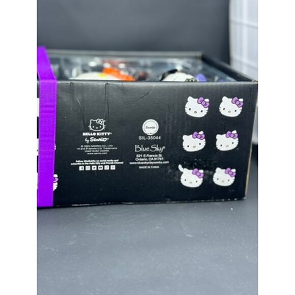 Hello Kitty Boxed Mug Set With Small Figurine, Halloween, Black Cat - Picture 4 of 6